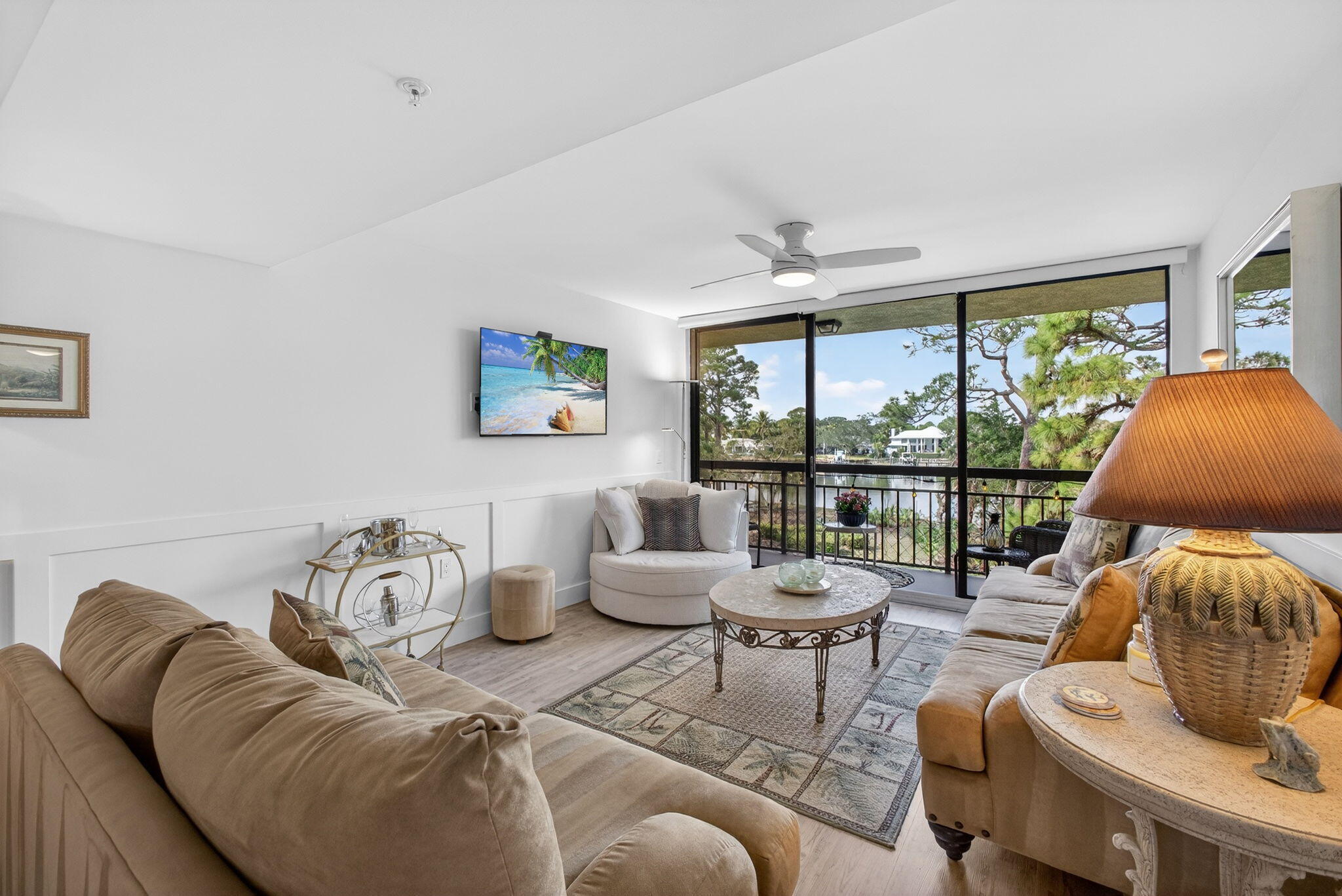1901 MARINA ISLE Way 304