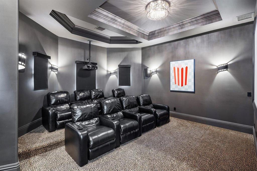 TROPIC ISLE - Residential