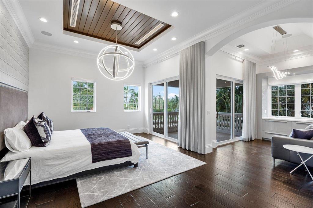 TROPIC ISLE - Residential