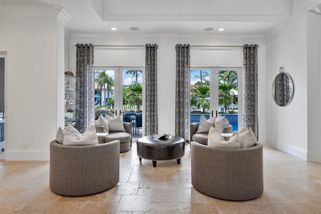 TROPIC ISLE - Residential