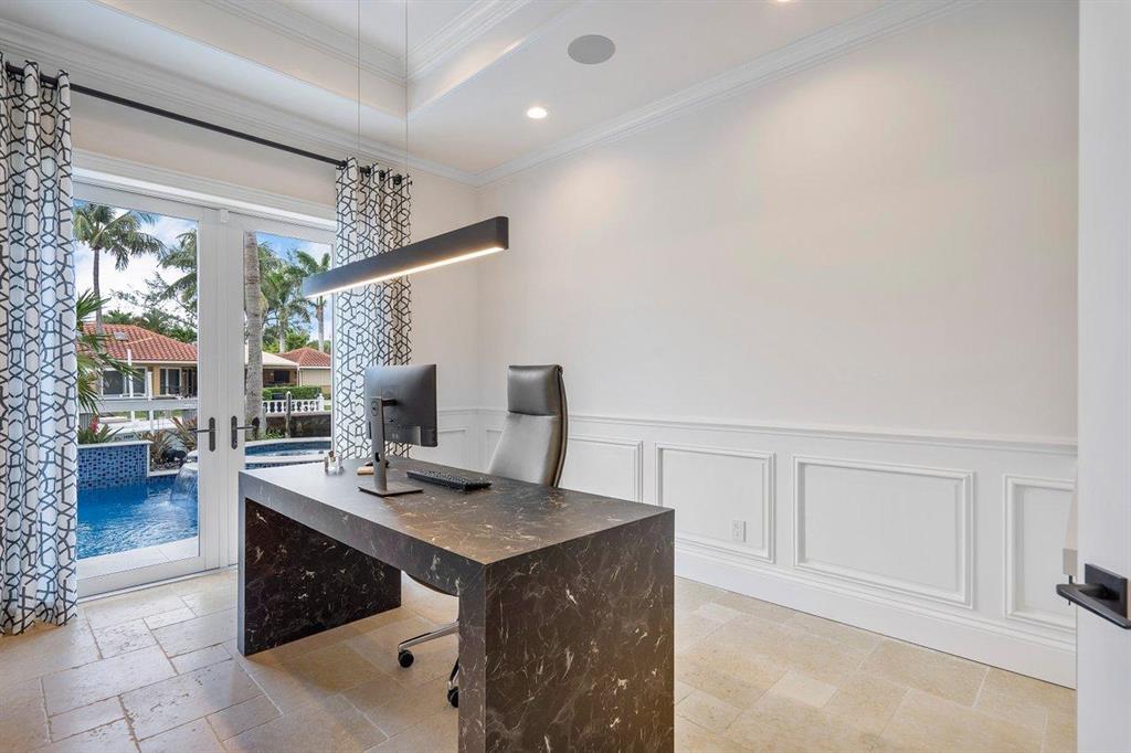 TROPIC ISLE - Residential