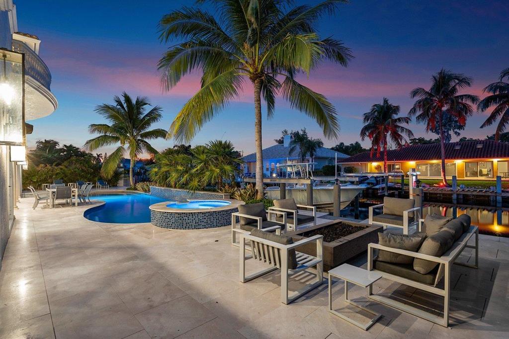 TROPIC ISLE - Residential