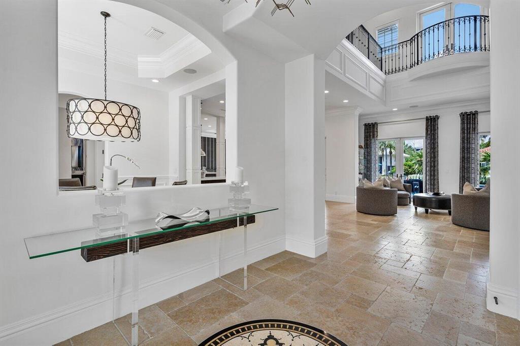 TROPIC ISLE - Residential