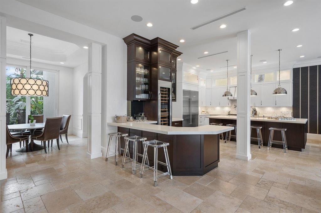 TROPIC ISLE - Residential