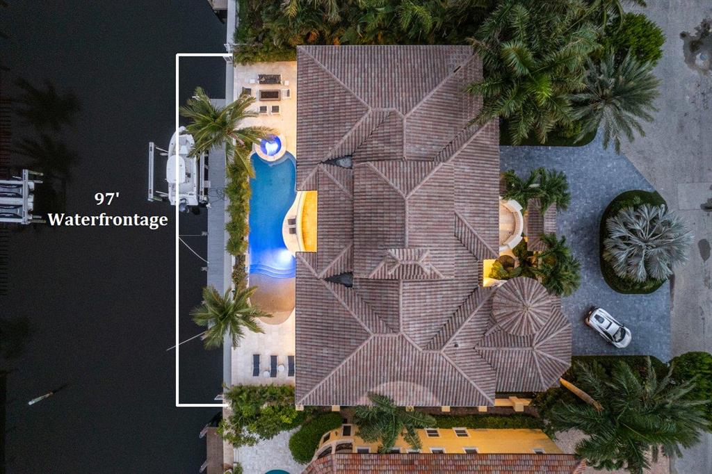 TROPIC ISLE - Residential