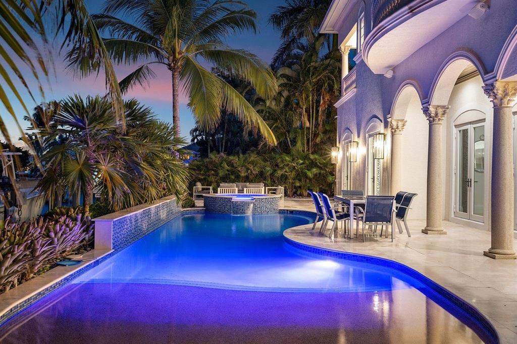 TROPIC ISLE - Residential