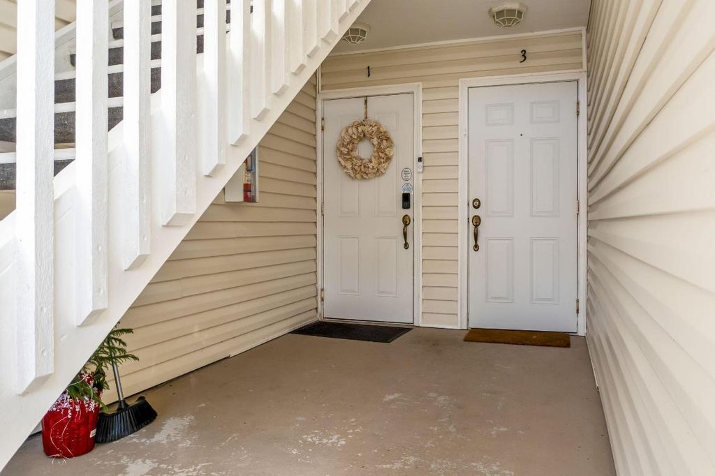 Photo of 1940 Westminster Circle #7-1, Vero Beach, FL 32966 (MLS # R11111291)