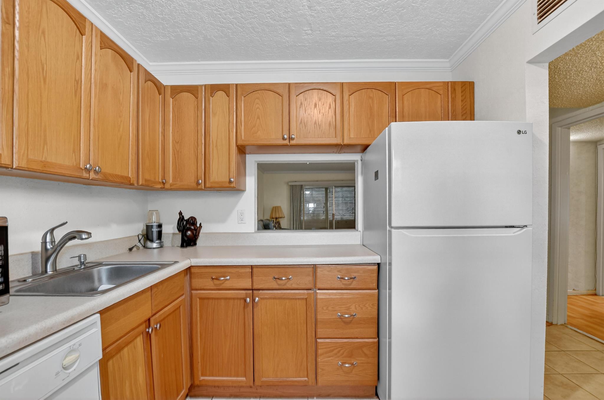 View photos, virtual tours, details... 6 Abbey Lane 106