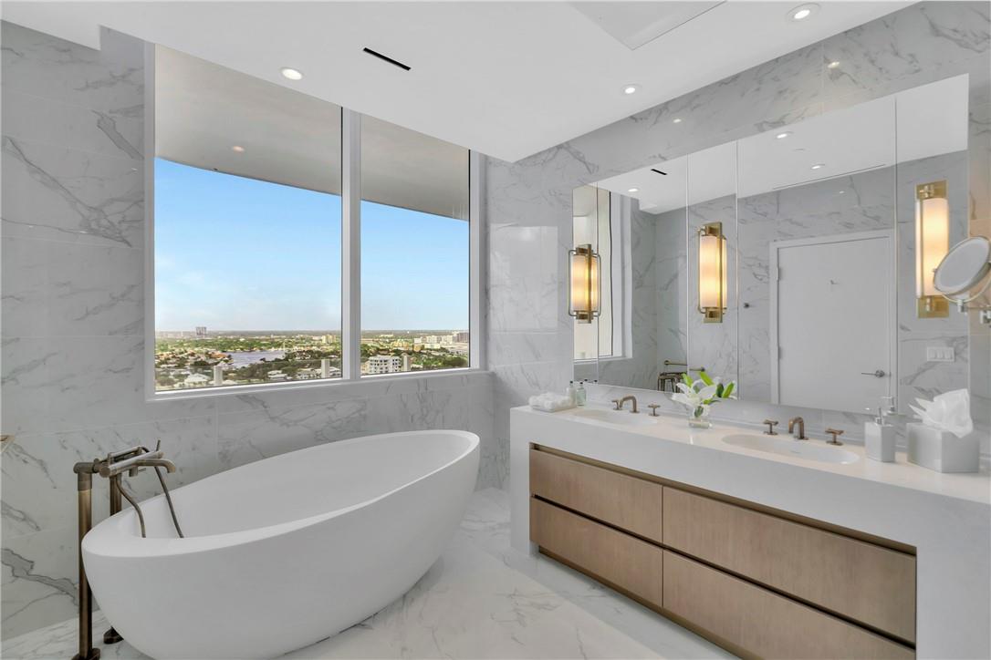 Four Seasons - Residential