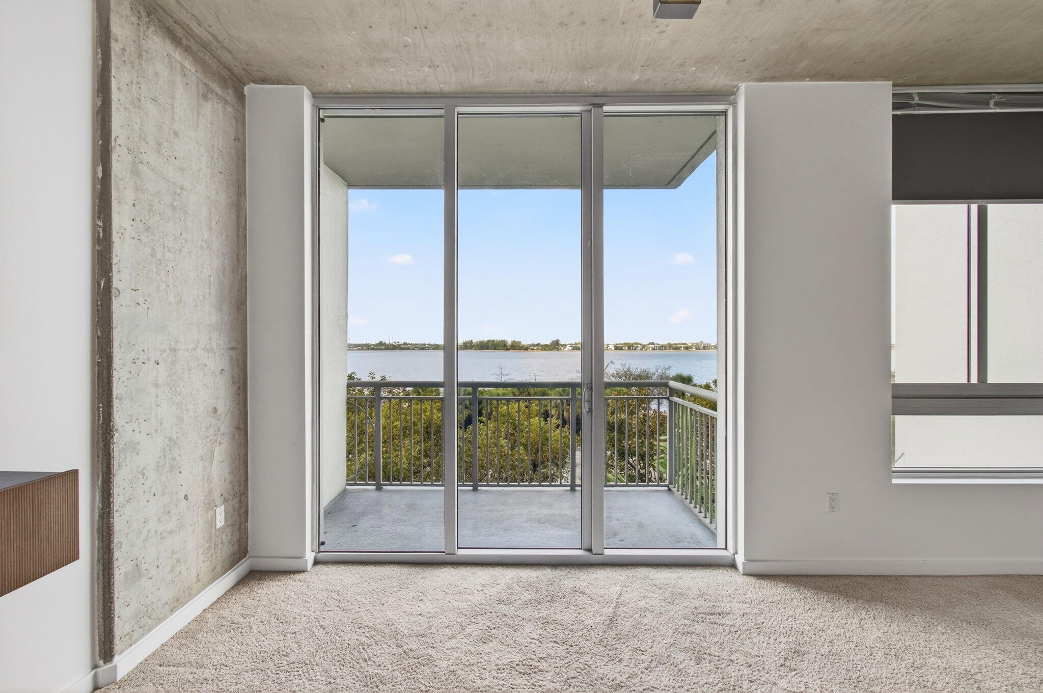 EDGE CONDO - Residential