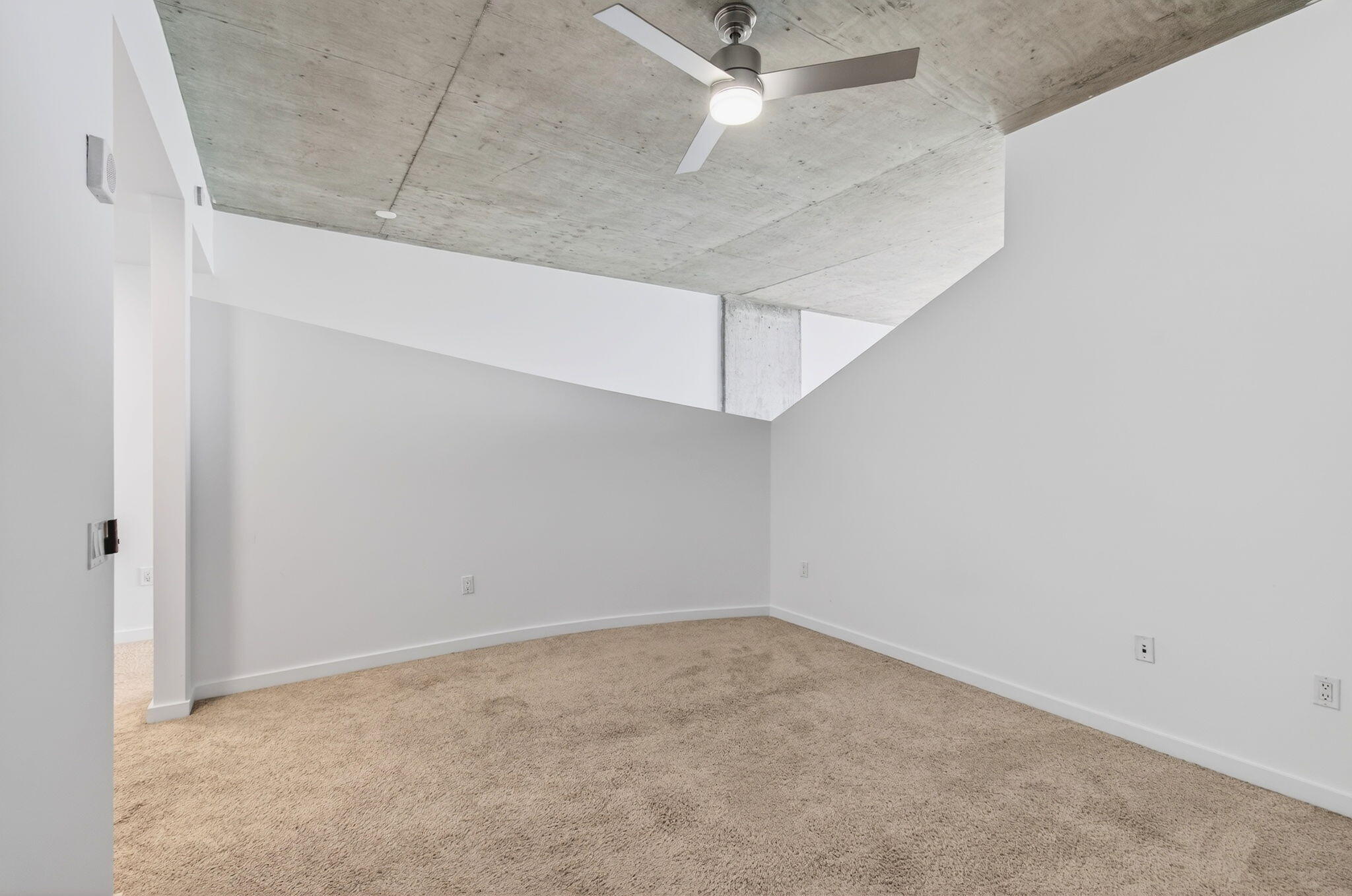 EDGE CONDO - Residential