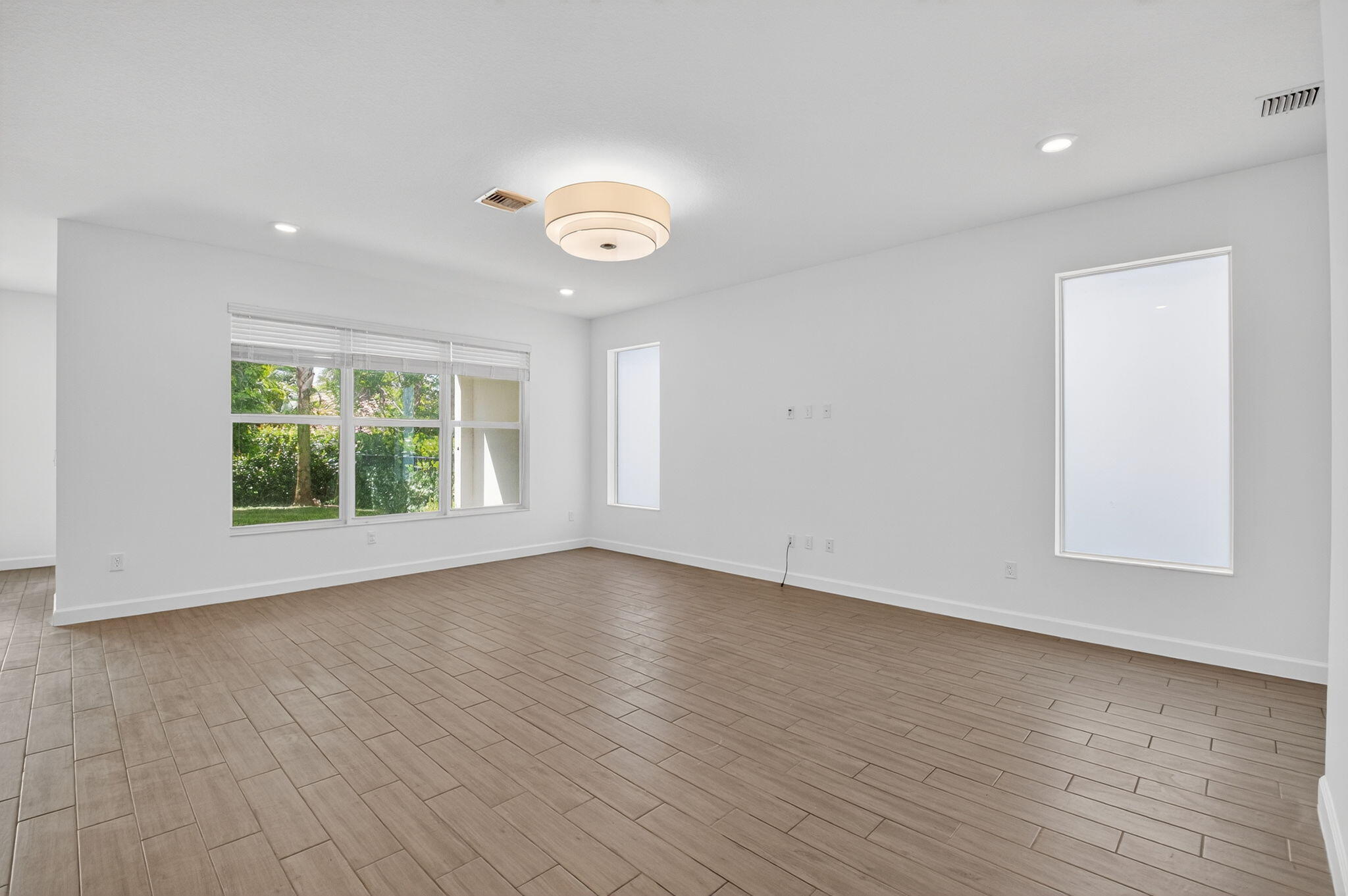 BANYAN COURT - Residential Lease