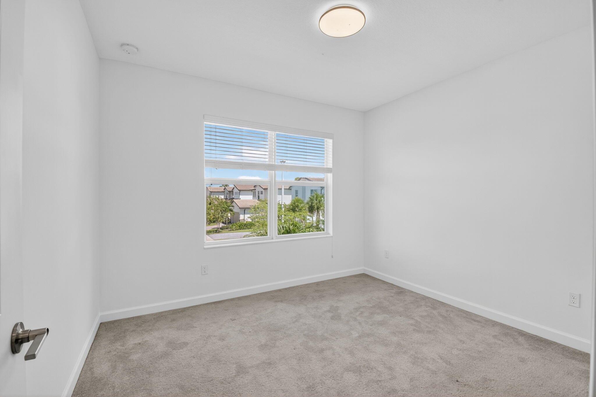 BANYAN COURT - Residential Lease