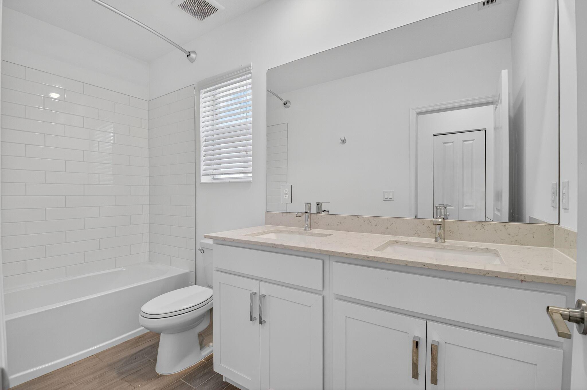 BANYAN COURT - Residential Lease