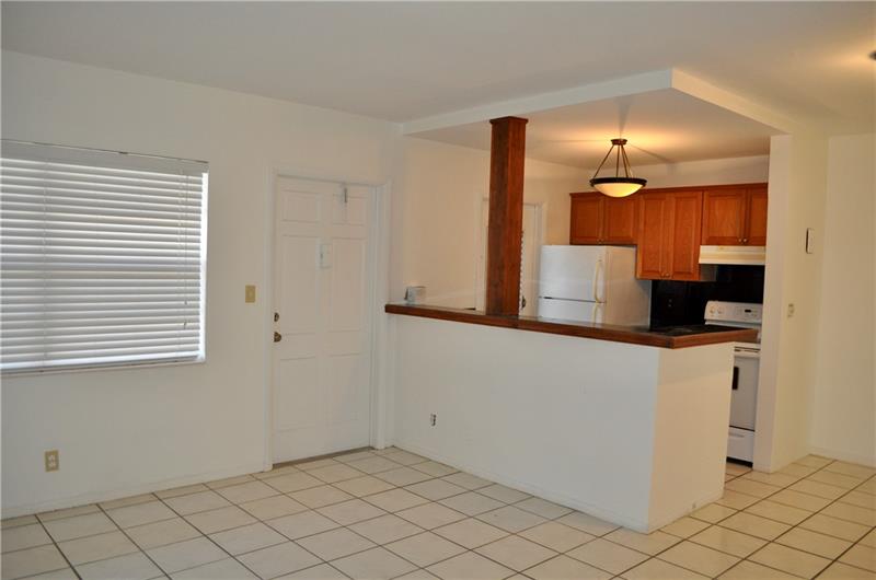 Buckingham Condo - Residential