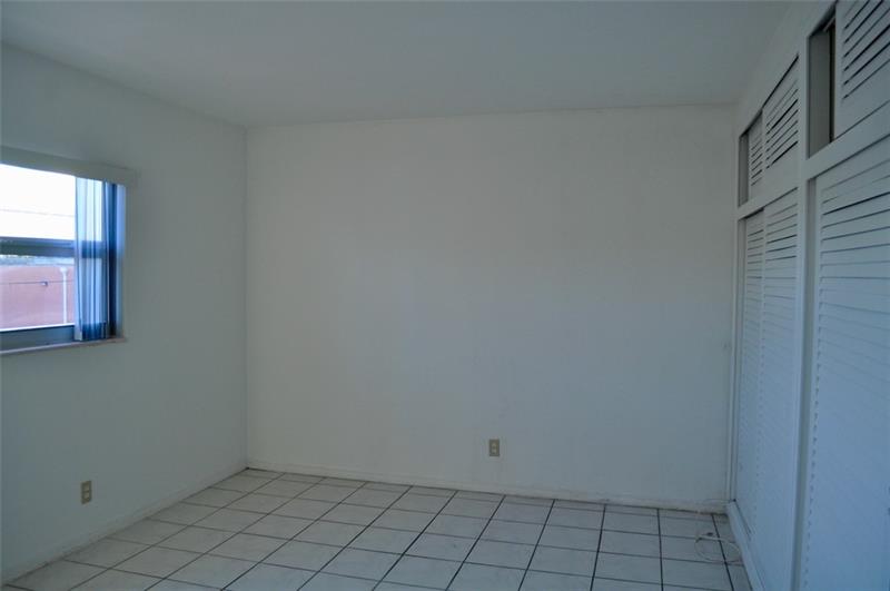 Buckingham Condo - Residential