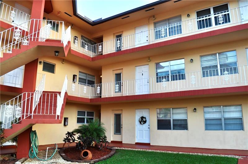 Buckingham Condo - Residential