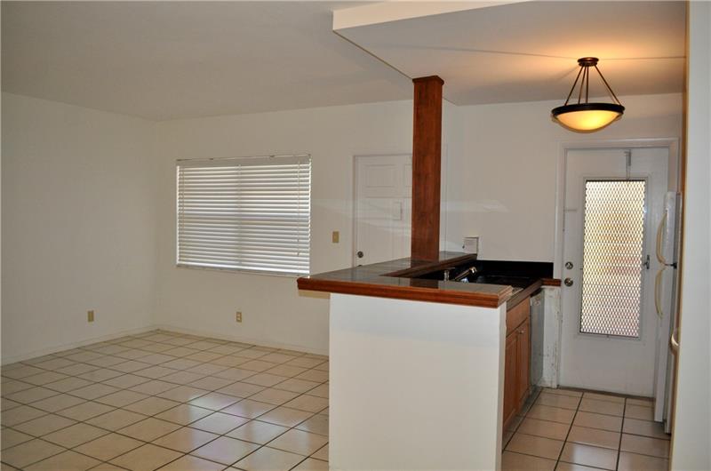 Buckingham Condo - Residential