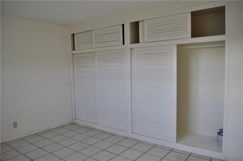 Buckingham Condo - Residential
