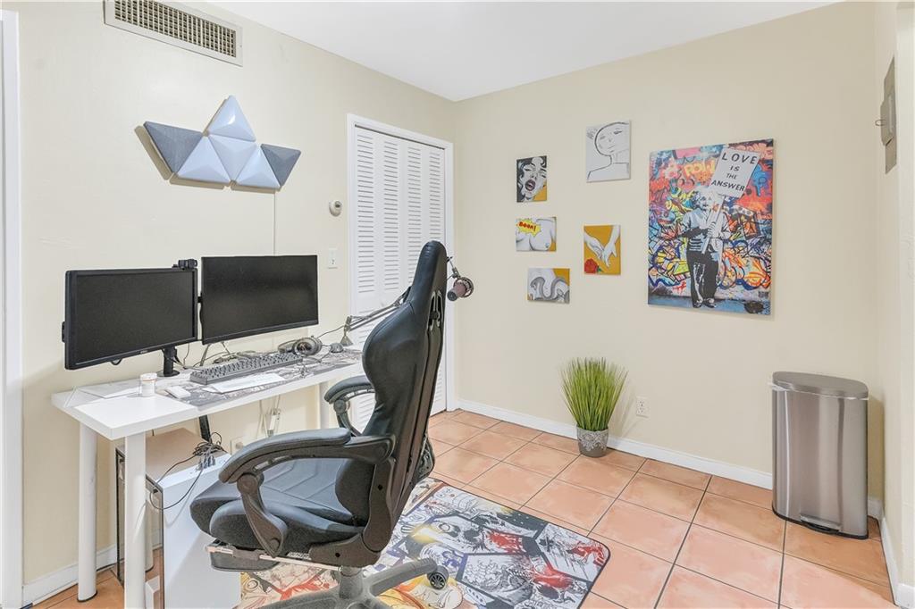 Georgetown III Condo - Residential