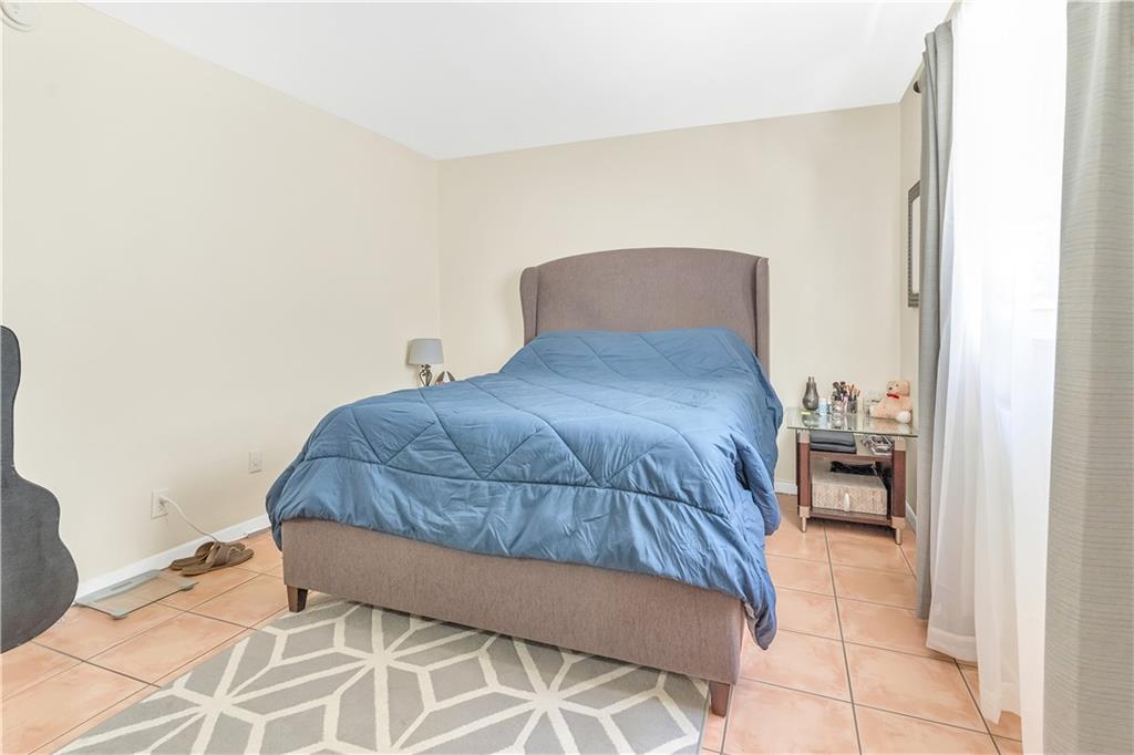 Georgetown III Condo - Residential