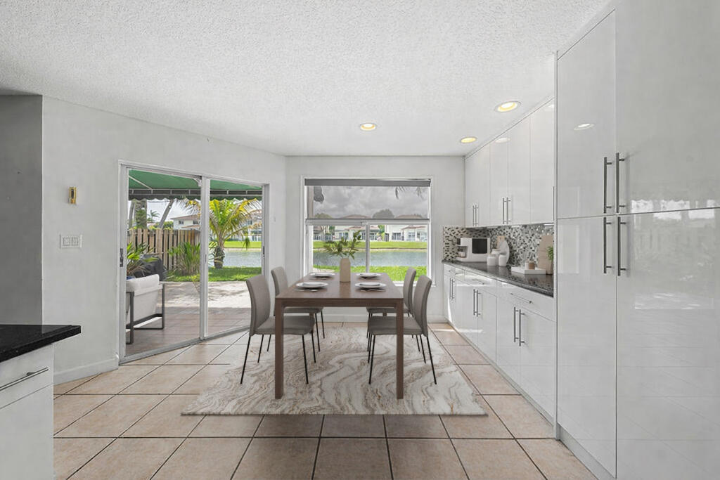 DORAL MEADOWS 1ST ADDN - Residential