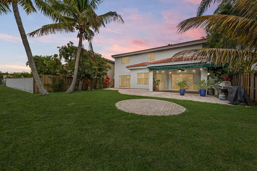 DORAL MEADOWS 1ST ADDN - Residential