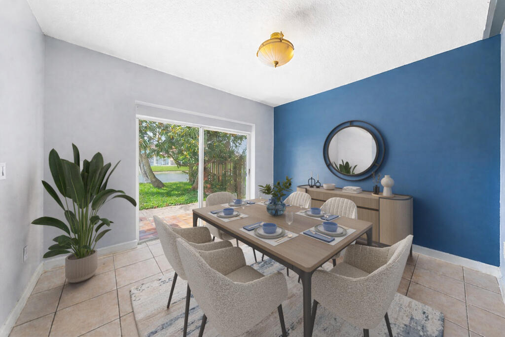 DORAL MEADOWS 1ST ADDN - Residential