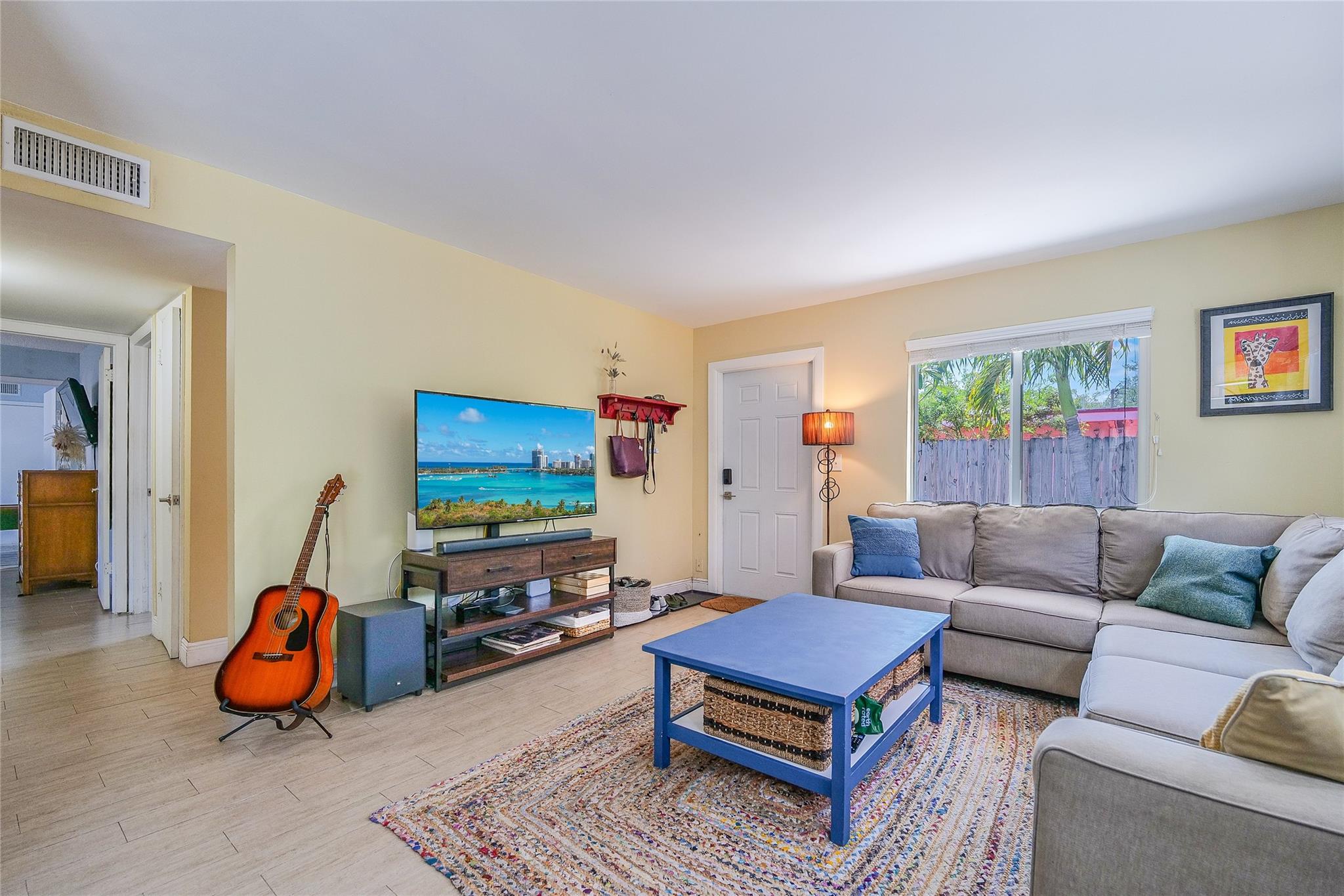 309 SW 8th St