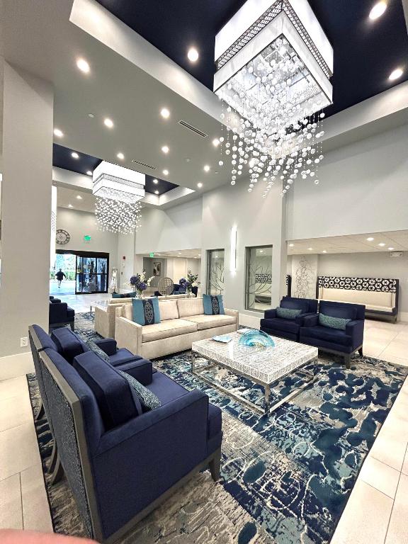 HUNTINGTON LAKES SEC THREE CONDOS - Residential