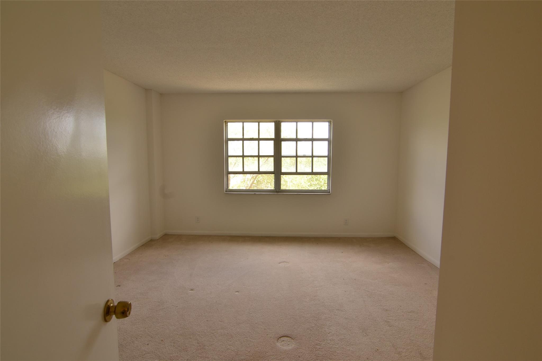 BRIARWOOD - Residential