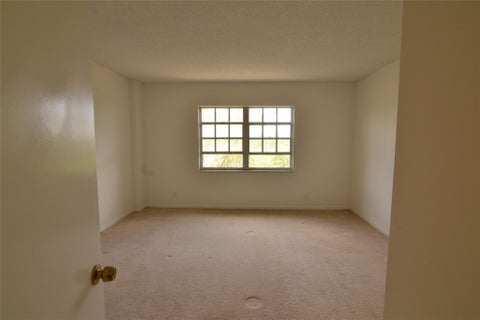 Tiny photo for 3575 Broken Woods Drive #502, Coral Springs, FL 33065 (MLS # F10515507)