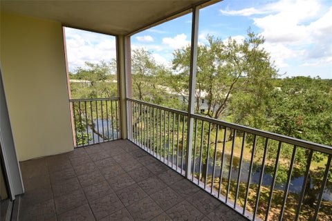 Tiny photo for 3575 Broken Woods Drive #502, Coral Springs, FL 33065 (MLS # F10515507)