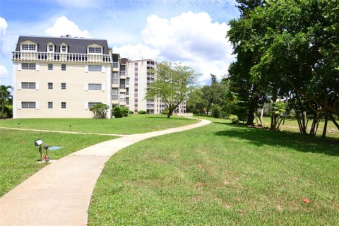 Tiny photo for 3575 Broken Woods Drive #502, Coral Springs, FL 33065 (MLS # F10515507)