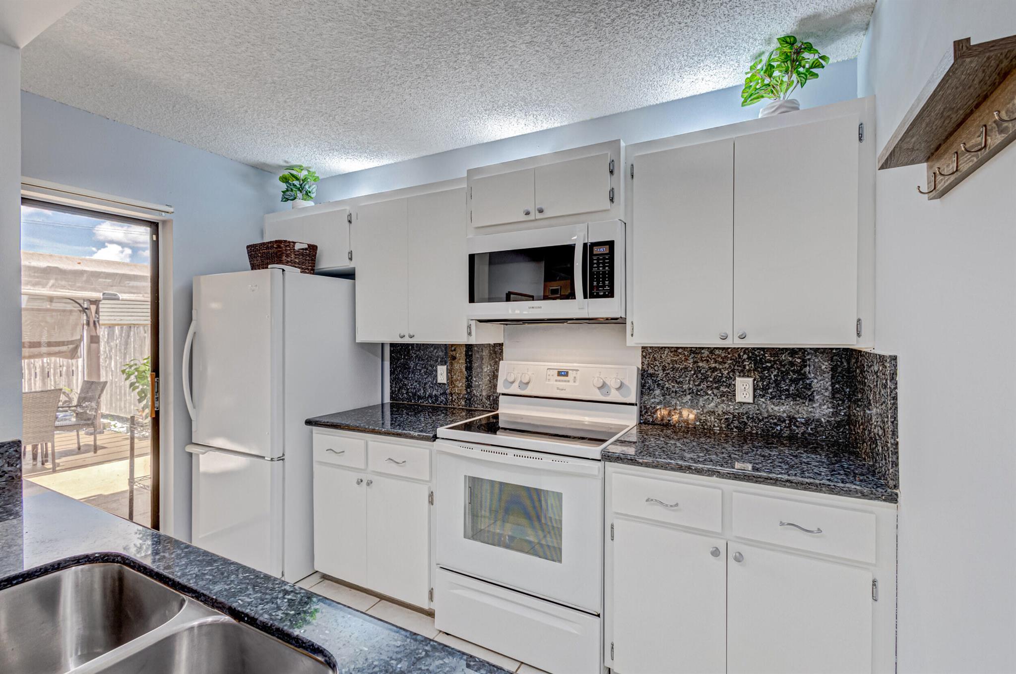 VILLAGE OF SANDALWOOD LAKES - Residential