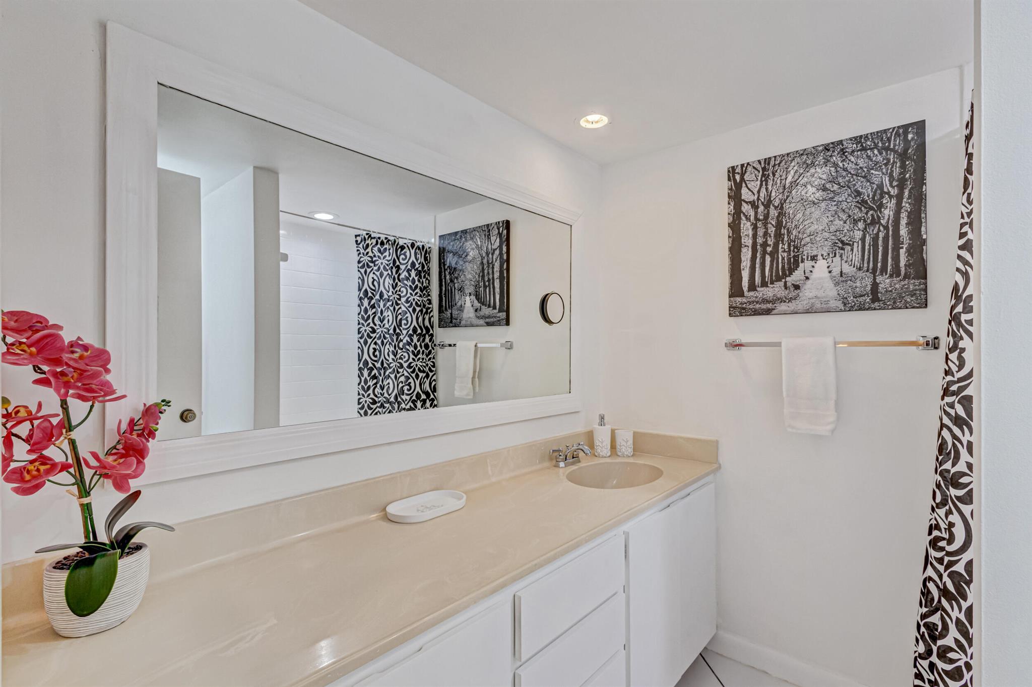 VILLAGE OF SANDALWOOD LAKES - Residential