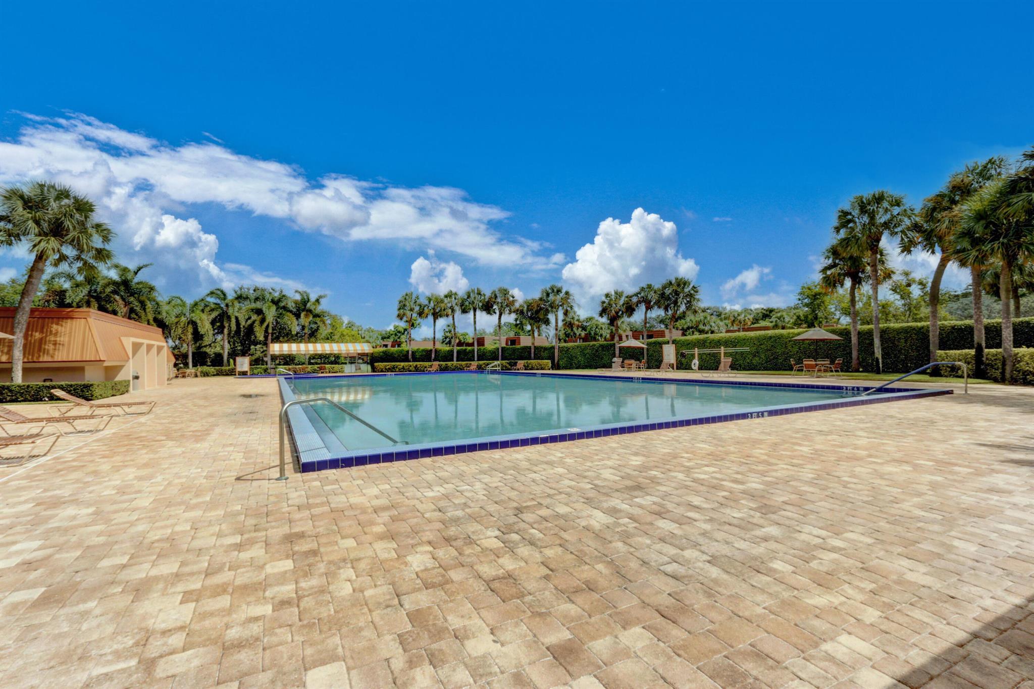 VILLAGE OF SANDALWOOD LAKES - Residential