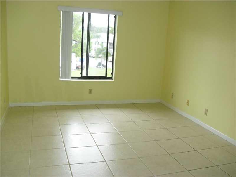 PALM CLUB WEST - Residential Lease