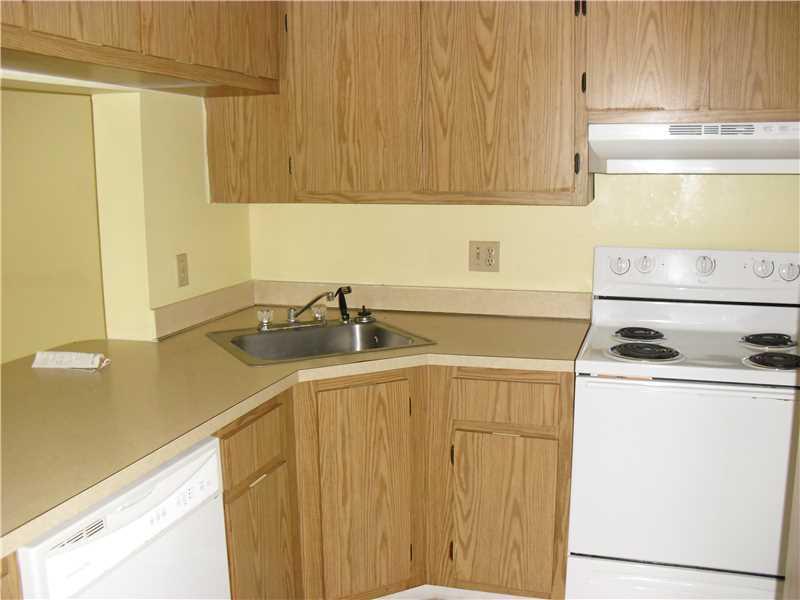 PALM CLUB WEST - Residential Lease