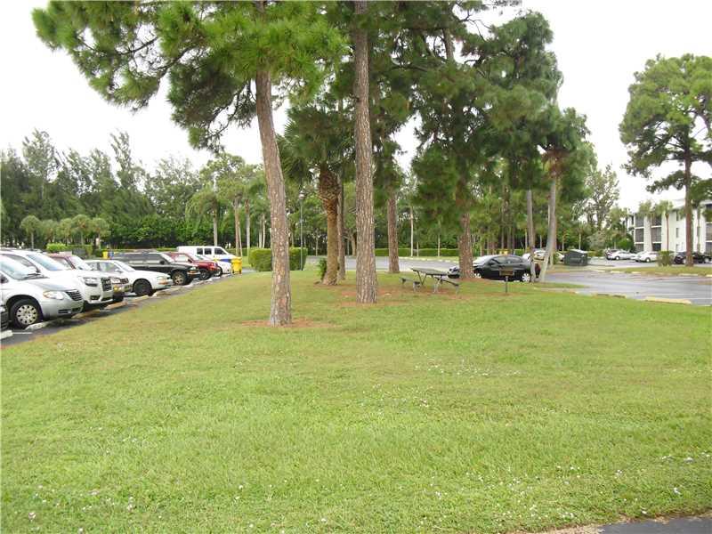 PALM CLUB WEST - Residential Lease