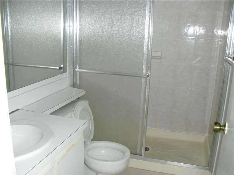 PALM CLUB WEST - Residential Lease