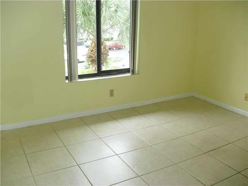 PALM CLUB WEST - Residential Lease