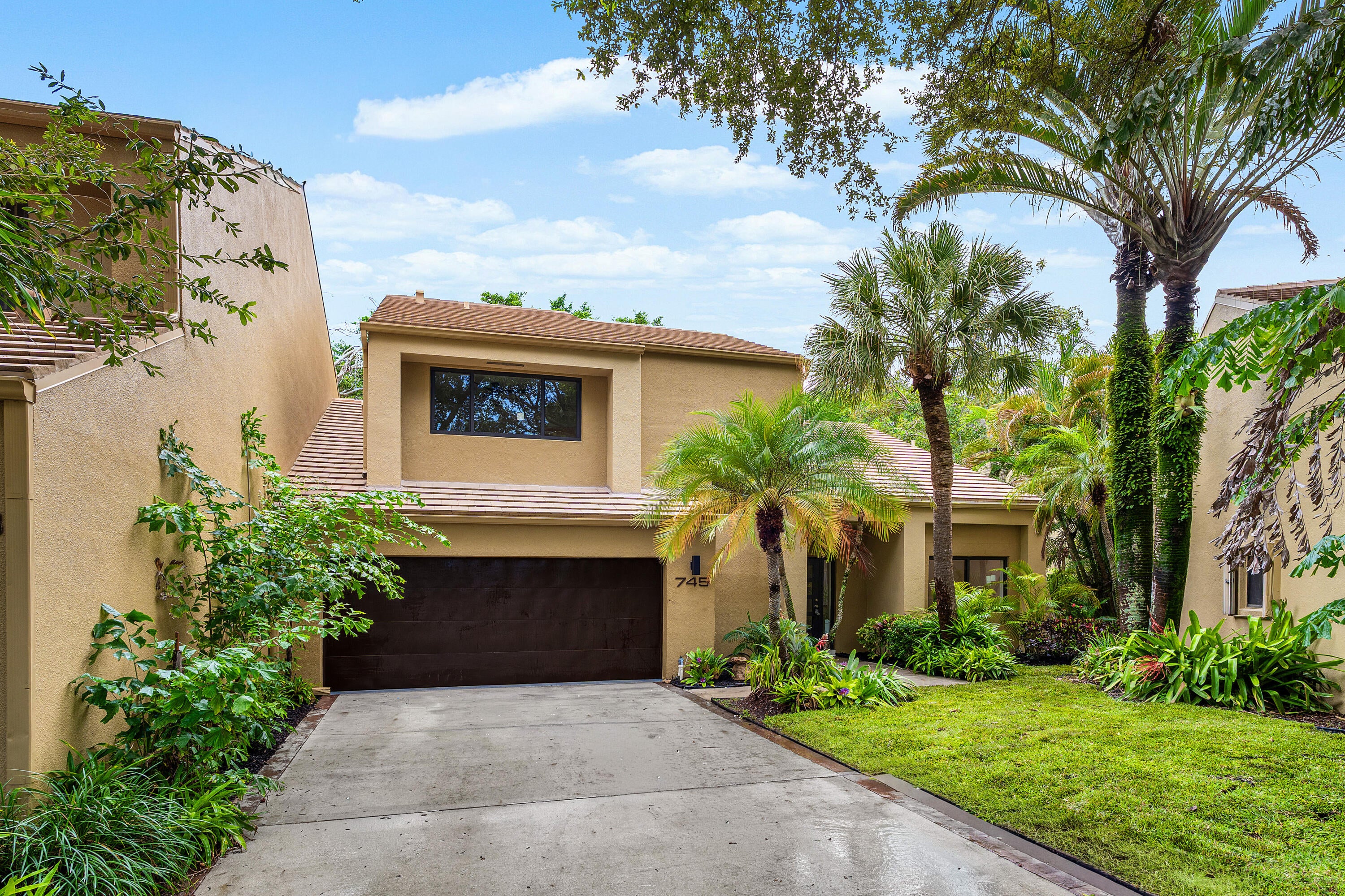 745 Saint Albans Drive