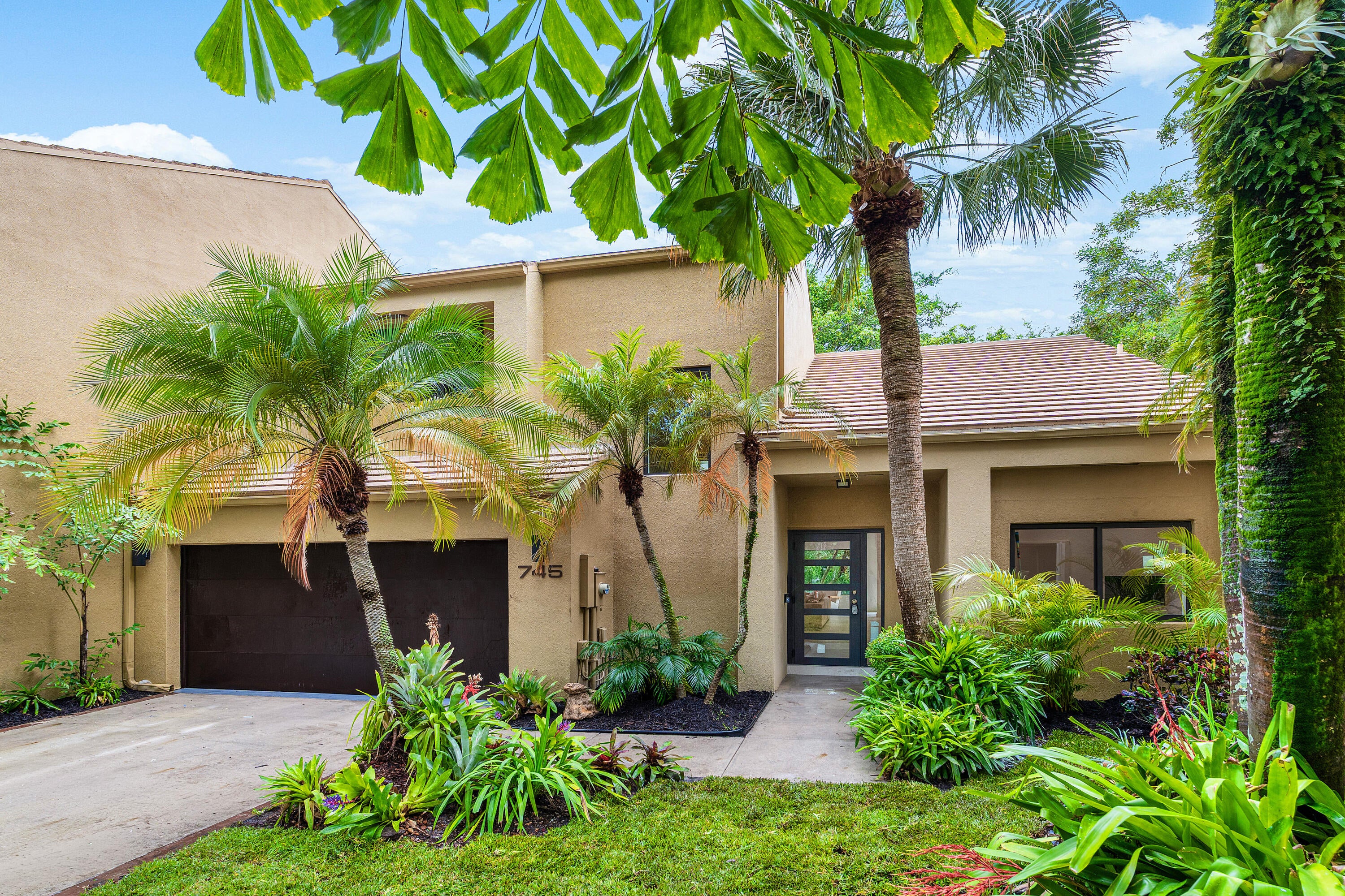 745 Saint Albans Drive
