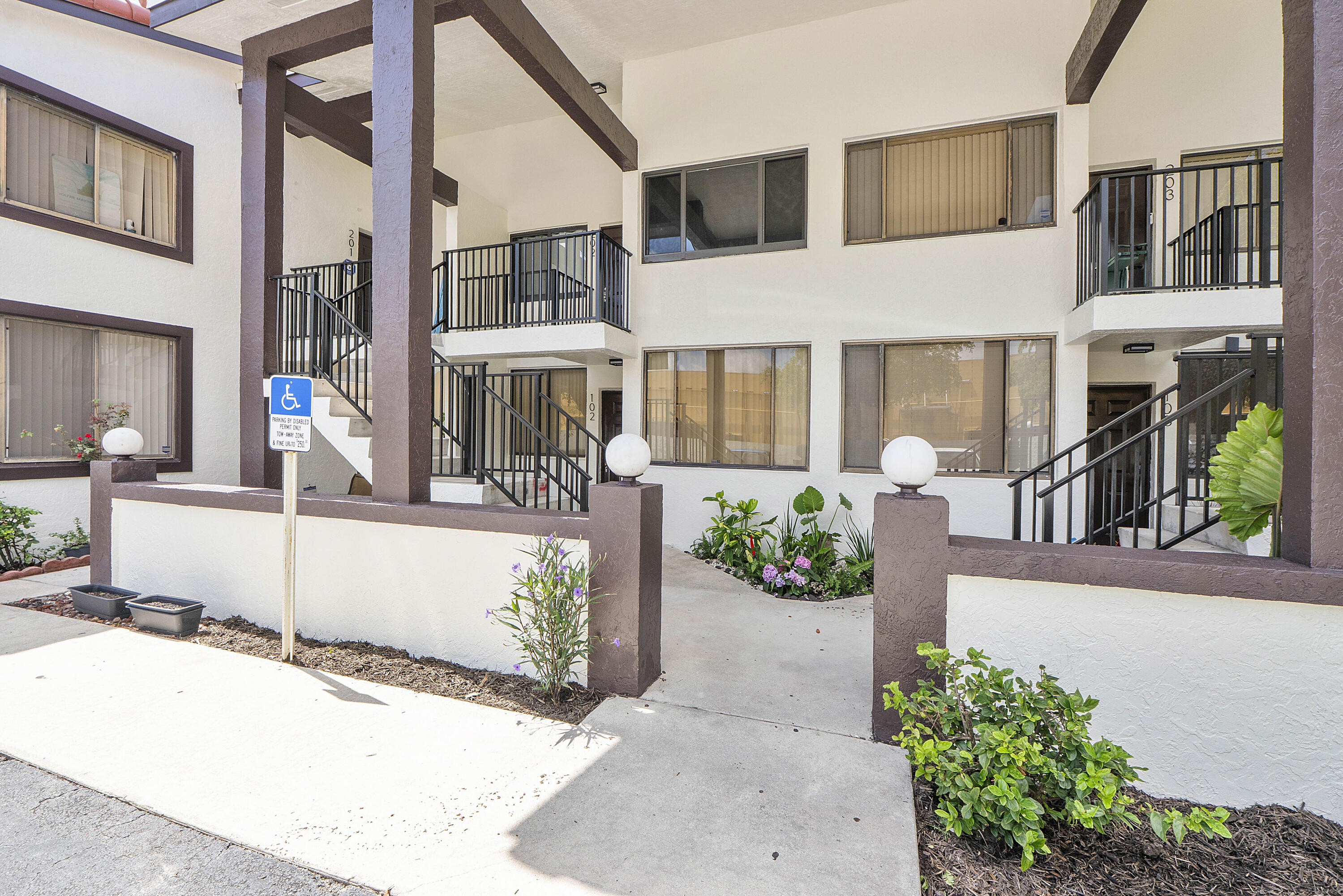 3100 NW 46th Street 102