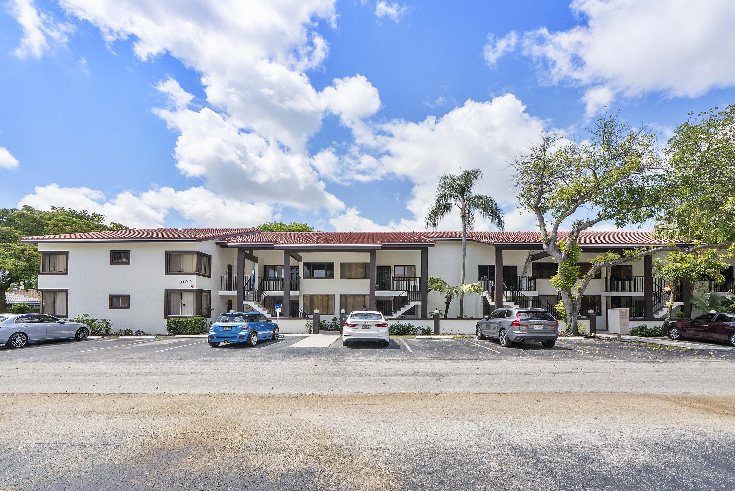 MIRA LAGO CONDO - Residential