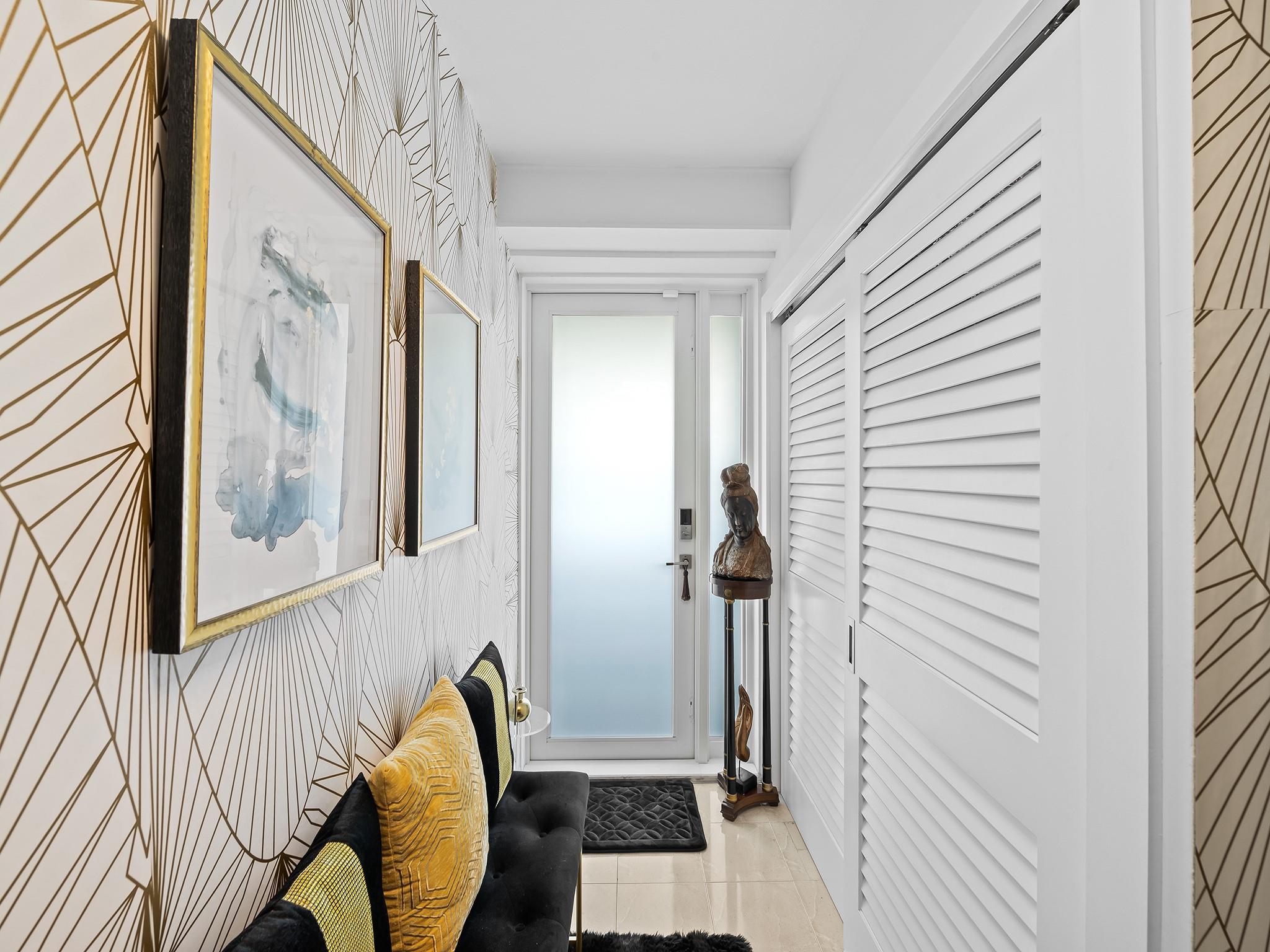 Breakwater Towers - Residential