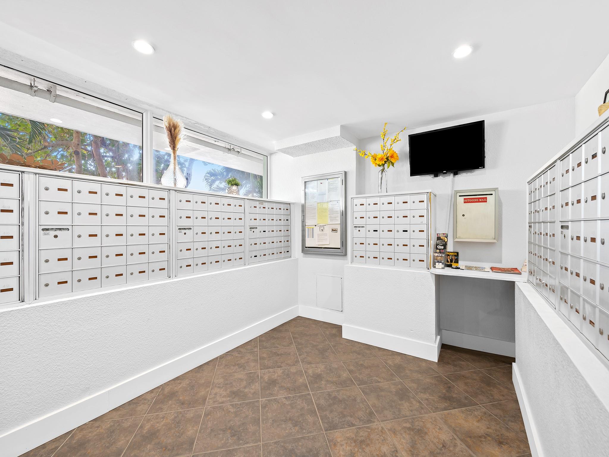 Breakwater Towers - Residential