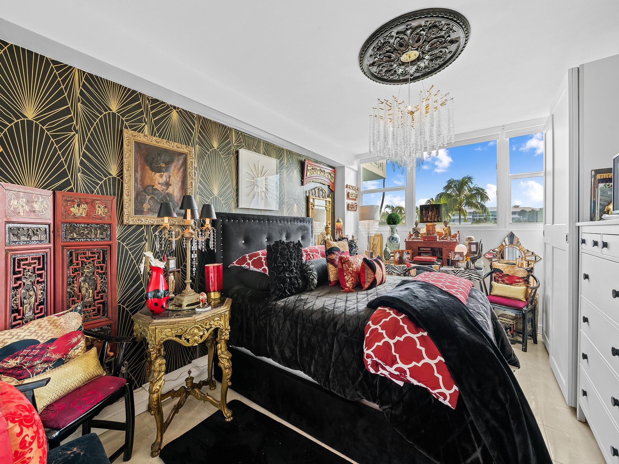 Breakwater Towers - Residential