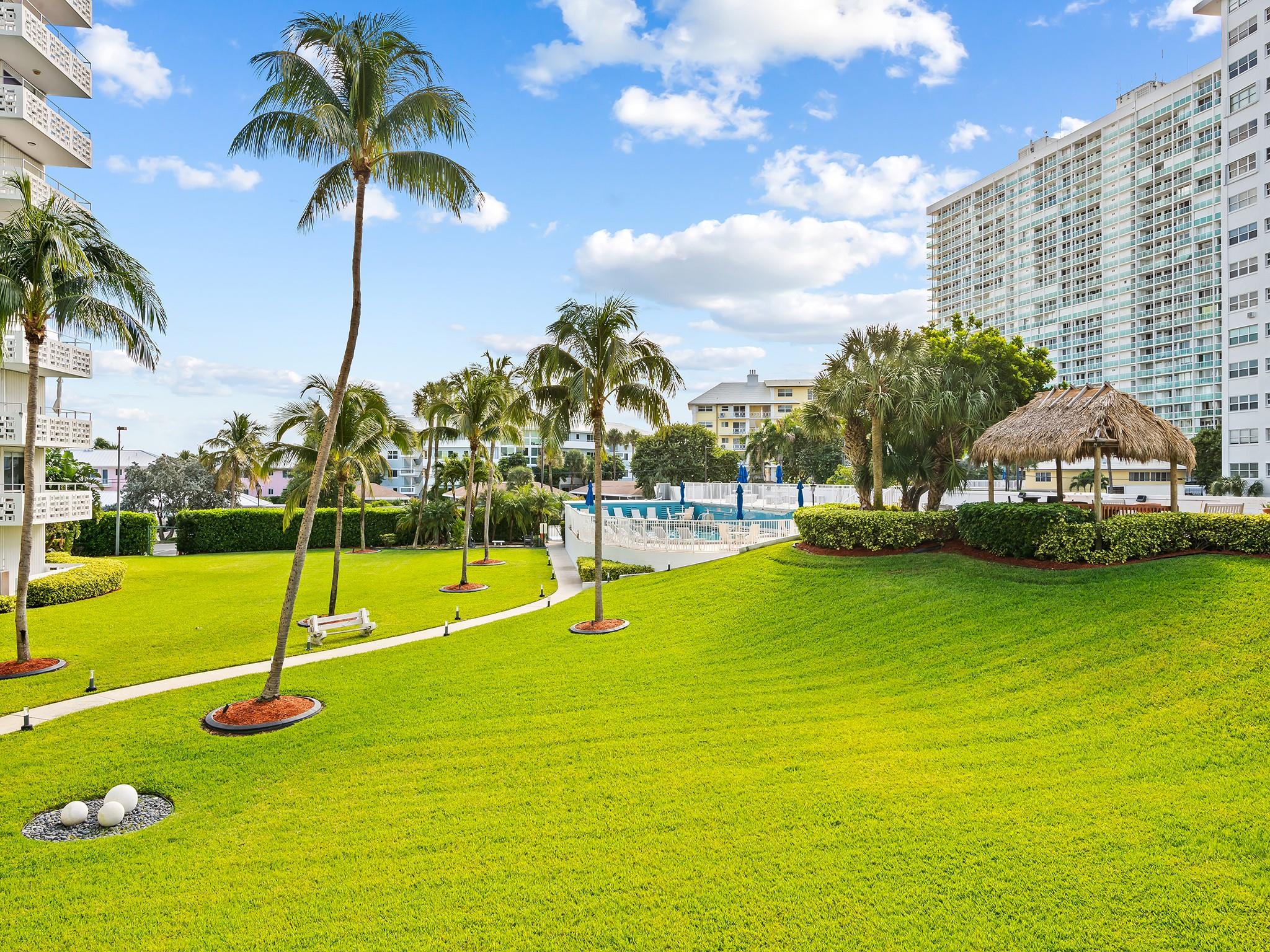 Breakwater Towers - Residential